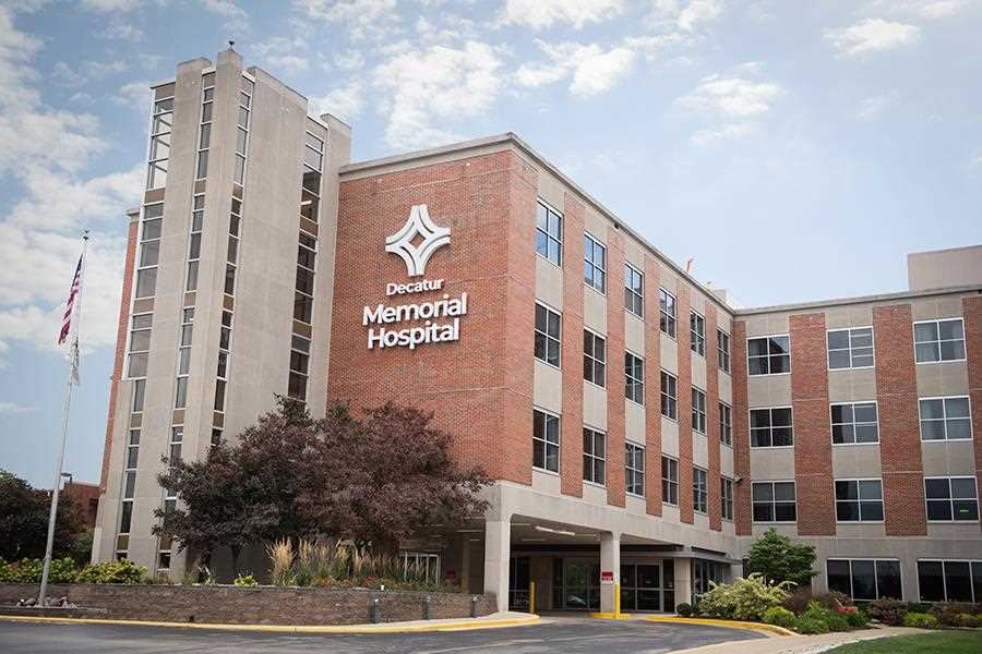 picture of Decatur Memorial Hospital building